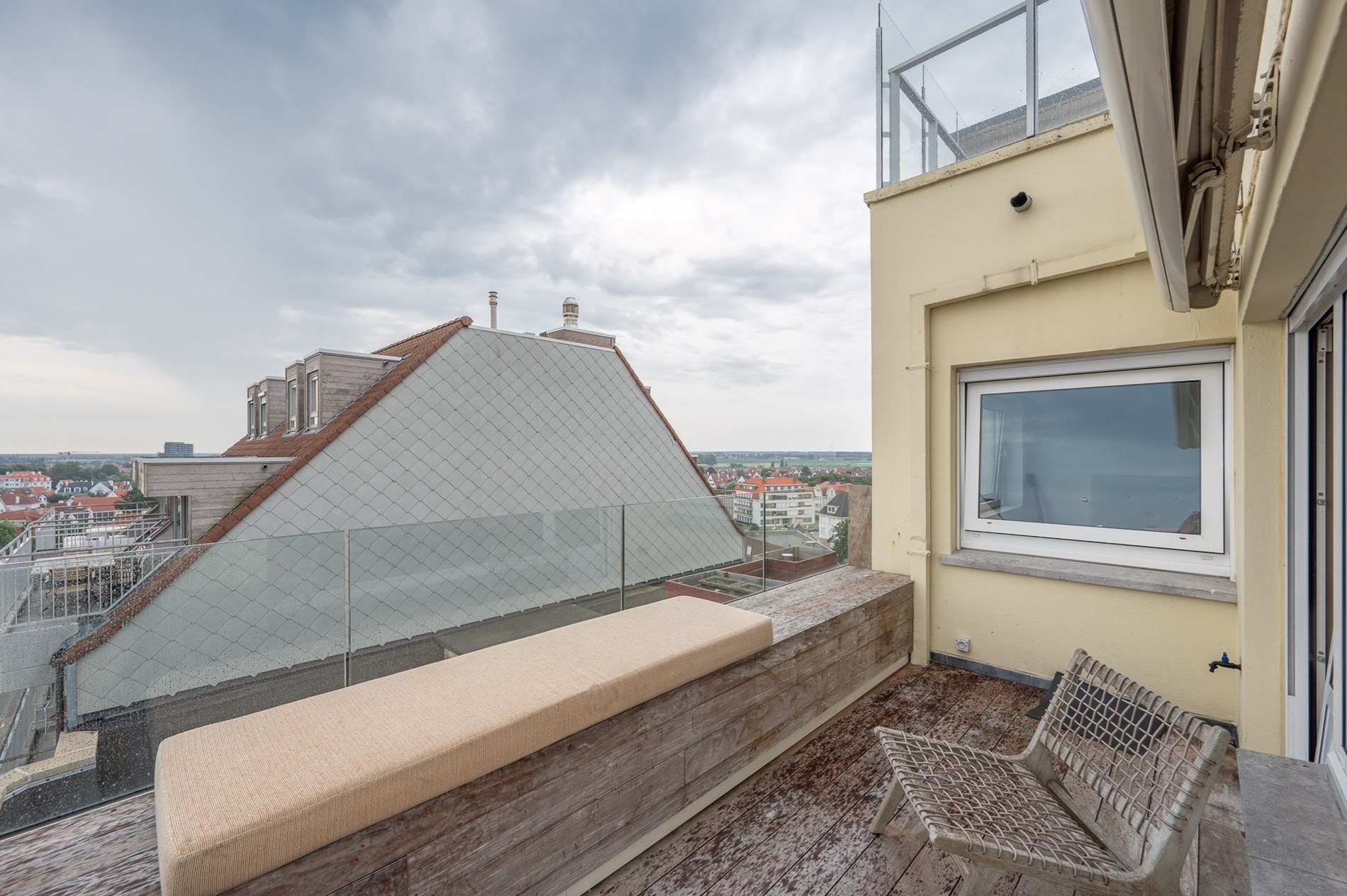 Gemeubeld - Luxe hoekappartement met panoramisch zeezicht en royale terrassen 