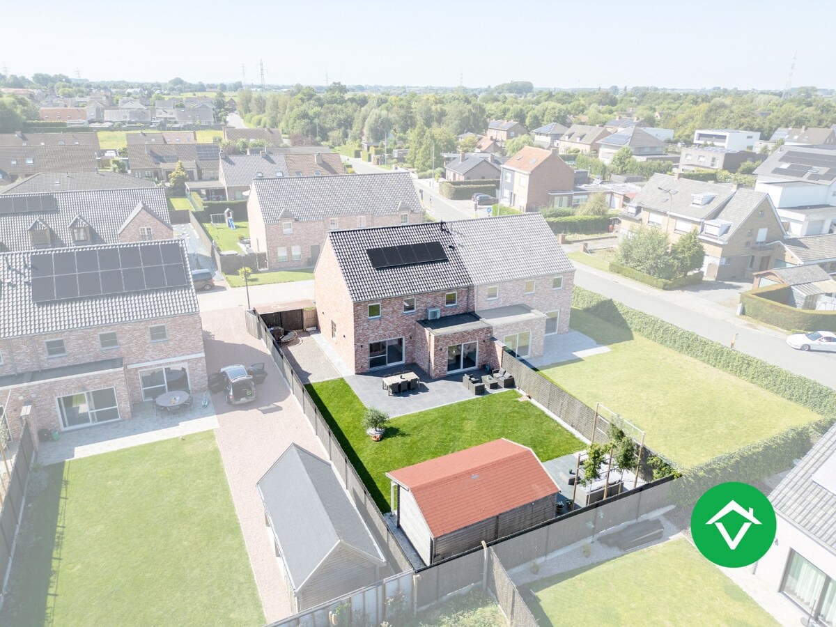 Recente nieuwbouwwoning met vier slaapkamers te Menen 