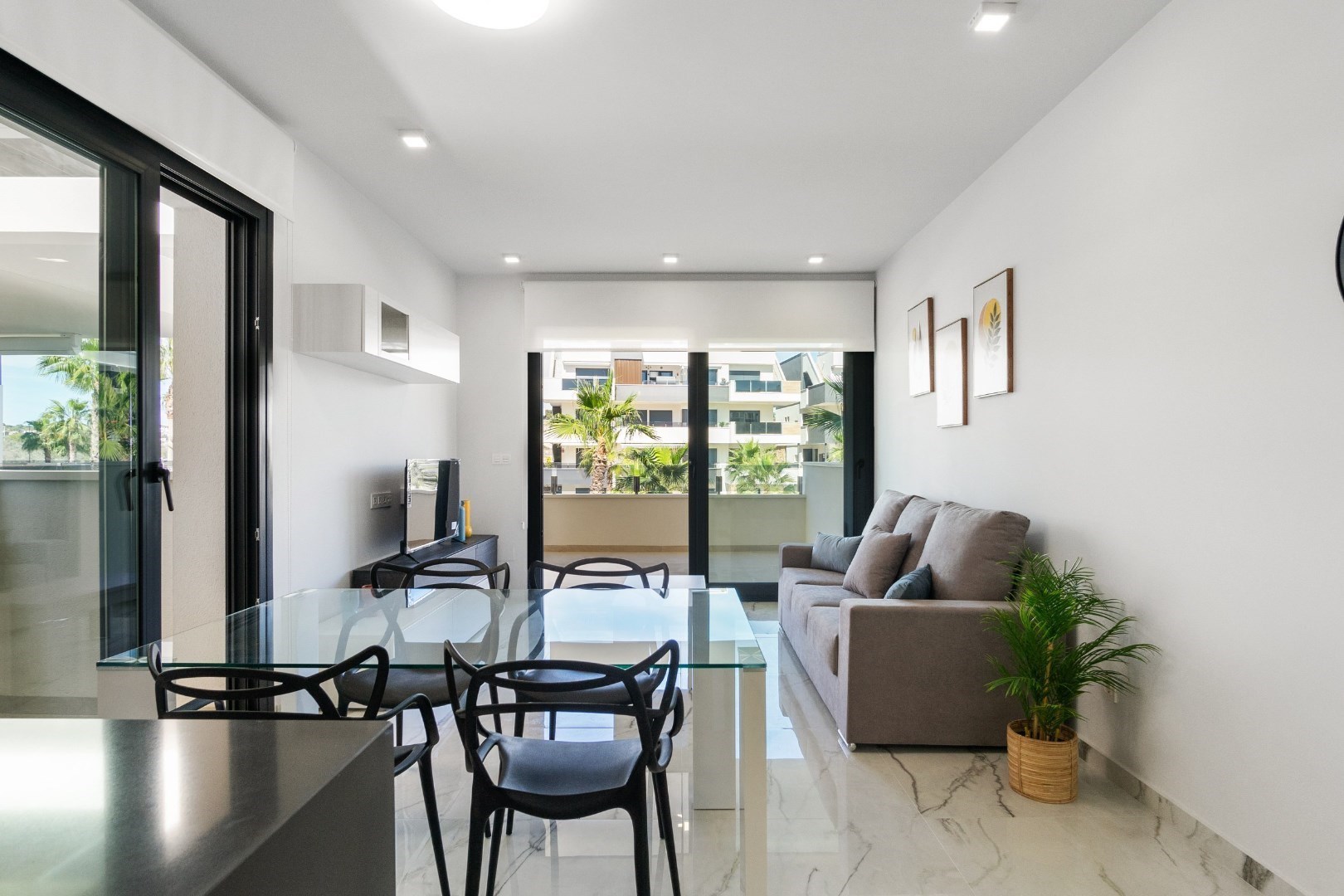 SPECIALE AANBIEDING Volledig ingericht nieuw appartement - direct beschikbaar! 