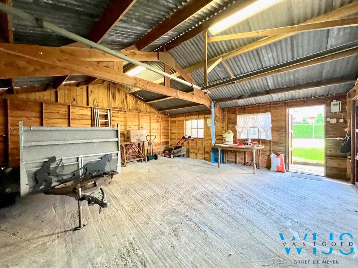 Zeer goed onderhouden woonhuis op 1.165m&#178; te ERTVELDE ! 