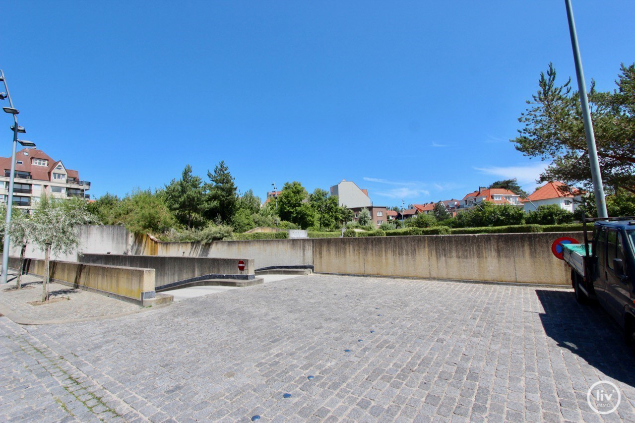 Non meubl&#233;: Superbe duplex avec vue d&#233;gag&#233;e sur le Ijzerpark &#224; Knokke. 