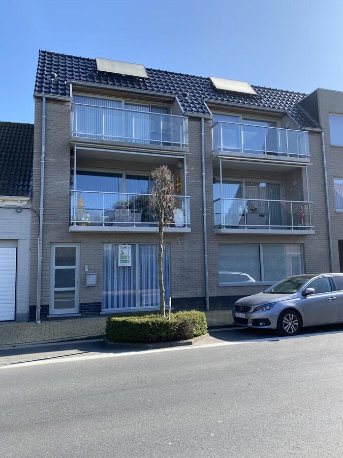 Gelijkvloers appartement met 1 slaapkamer en garage te Ichtegem 