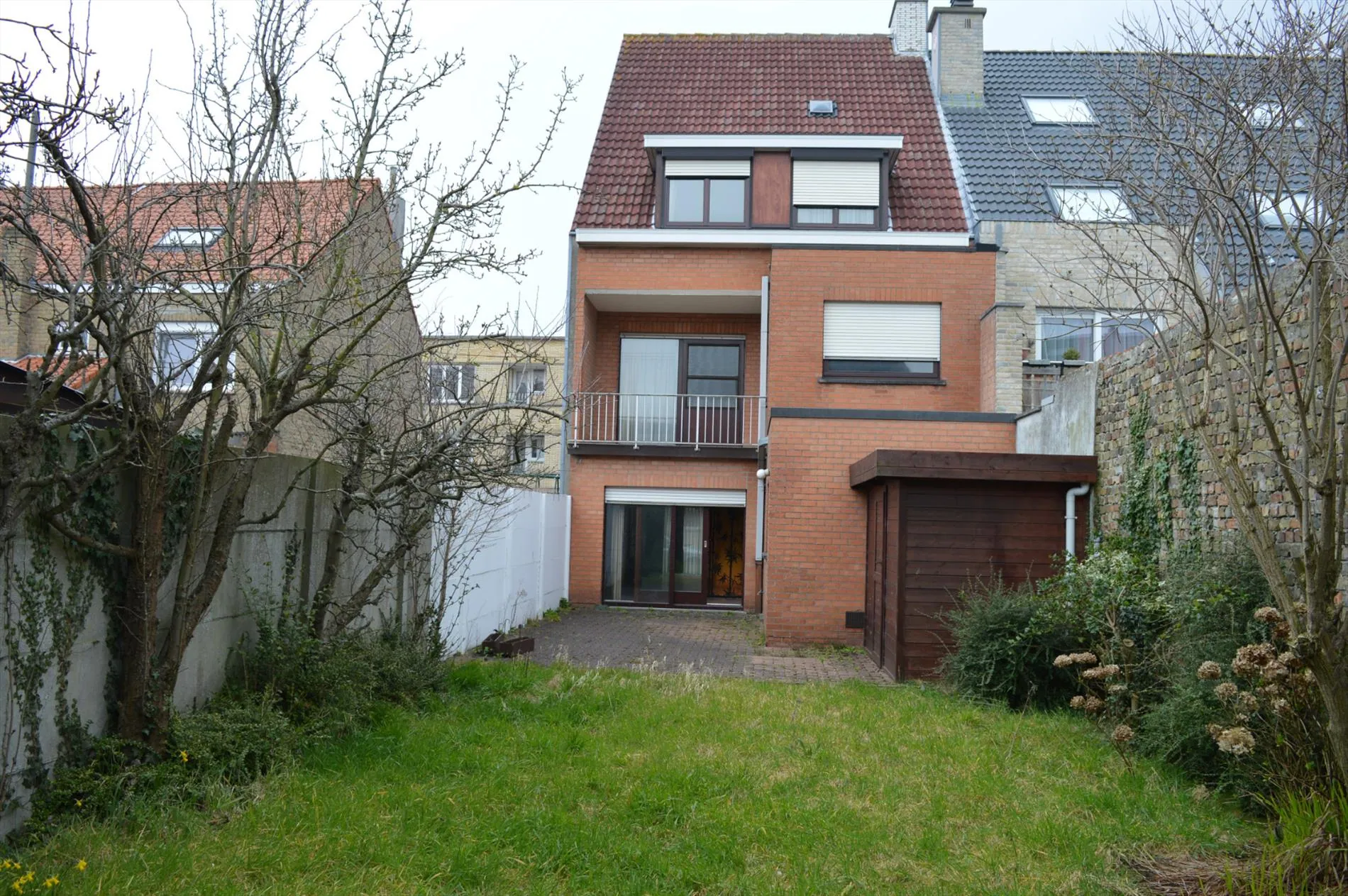 Bel-etage (kangeroewoning) met mogelijkheid tot handelspand met woonst.