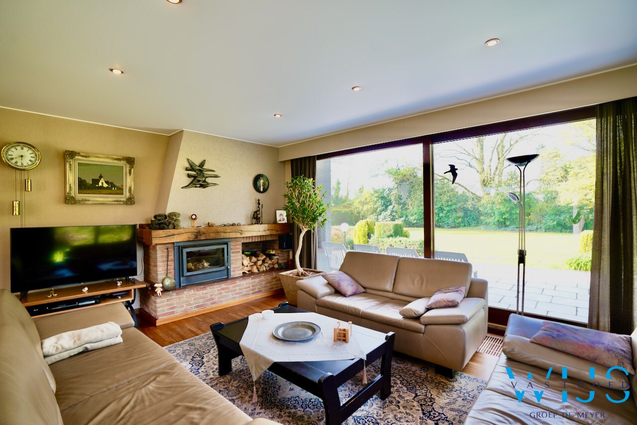 Schitterend woonhuis op een fantastisch perceel van 2859 m&#178; te Drongen ! 