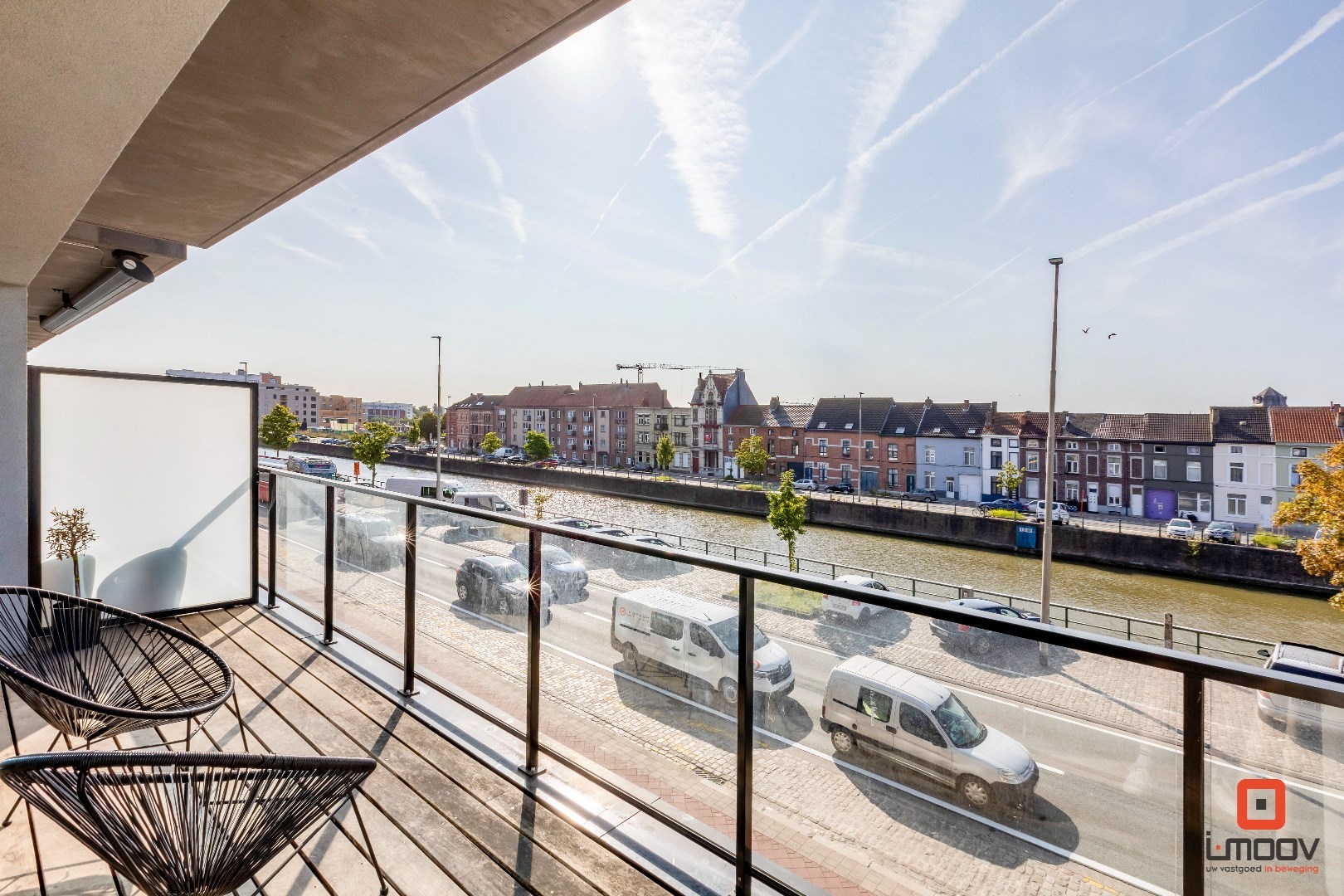 Zonnig en modern appartement op een gunstige ligging aan het water 