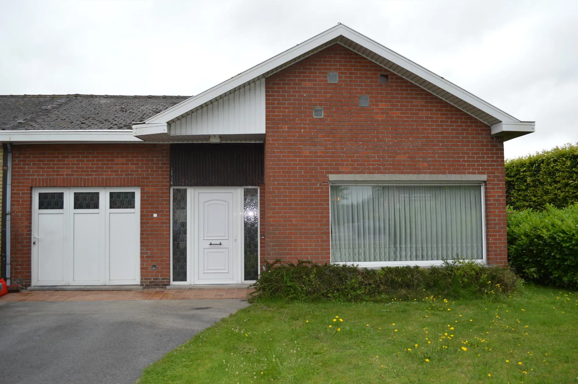 Halfopen bungalow op 644 m² te Roksem (Oudenburg)