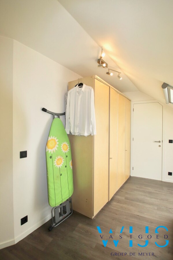 Instapklaar appartement met ruim zonneterras &amp; garage te Evergem ! 