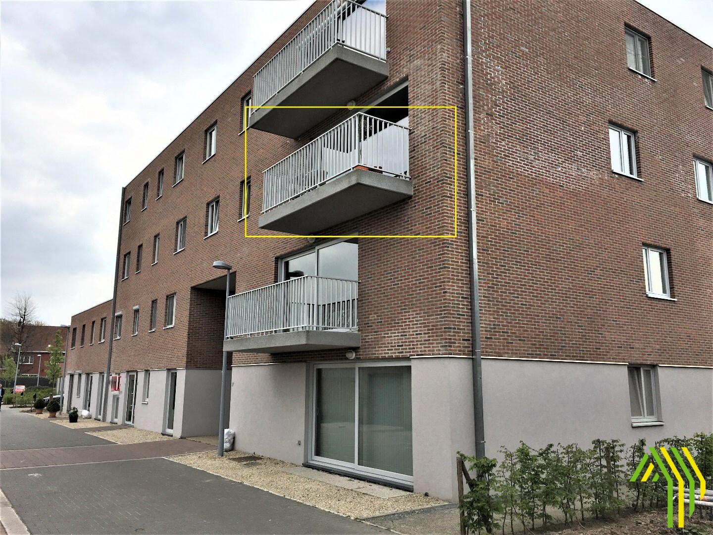 Instapklaar appartement met 1 slaapkamer nabij centrum van Waregem (mogelijkheid tot aankoop staanplaats) 