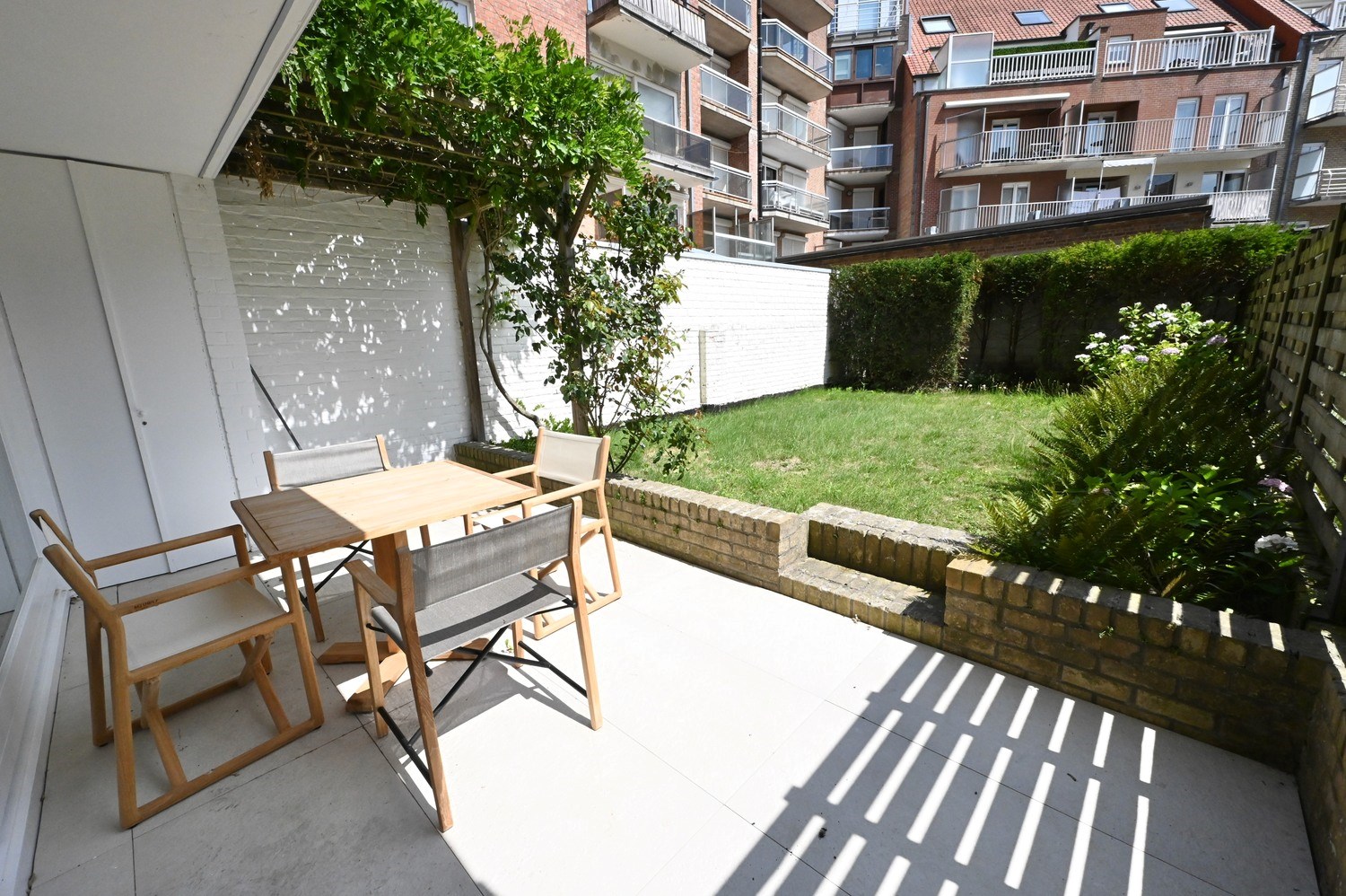 Meubl&#233; - PERLE UNIQUE avec jardin ensoleill&#233;, pr&#232;s de la plage et de la Driehoeksplein. 