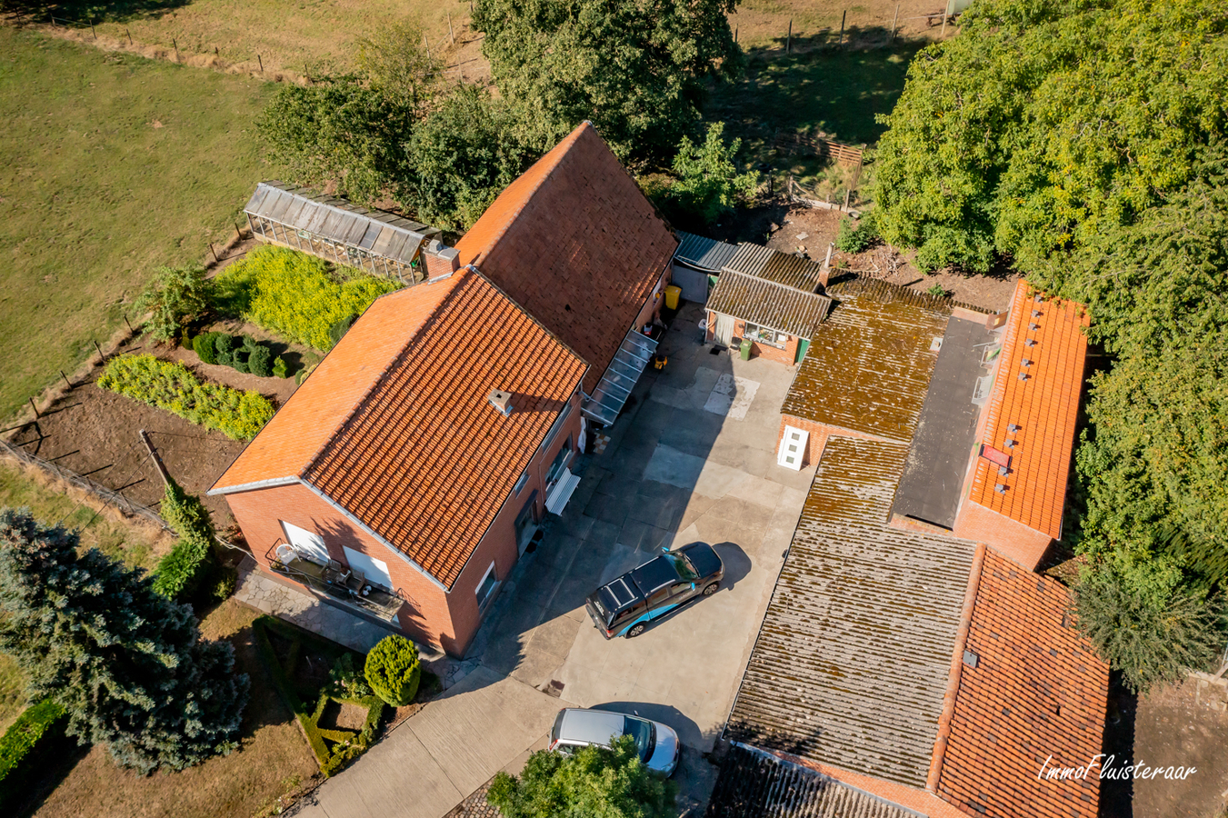 Te renoveren landelijke woning met aanhorigheden en weiland op ca. 1,2ha te Kersbeek-Miskom (Kortenaken; Vlaams-Brabant) 