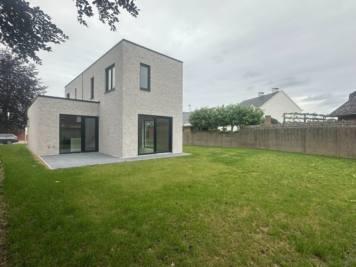 Instapklare energetische nieuwbouwwoning (A-Label) te Geel 