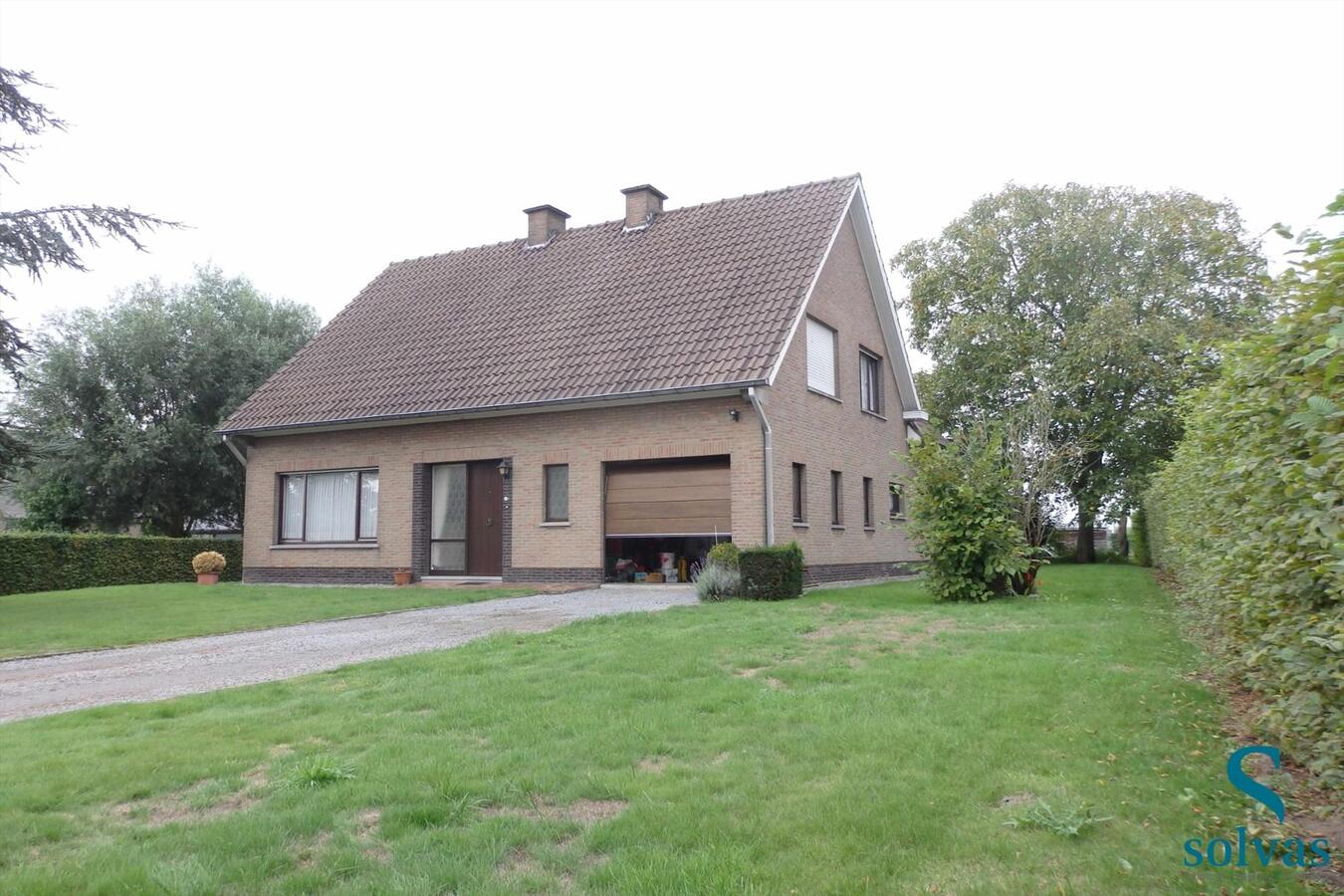 Landelijk gelegen villa met weide 