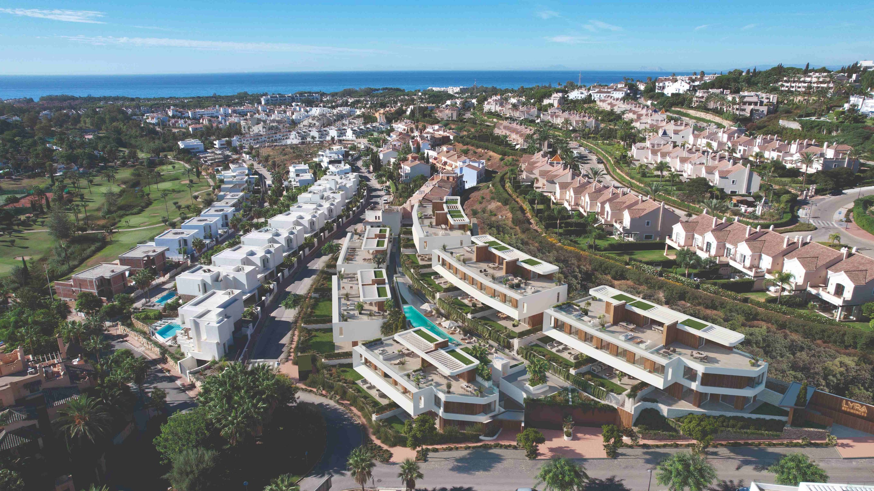 Lyra Residences: 15 ruime townhouses in El Campanario, Estepona 