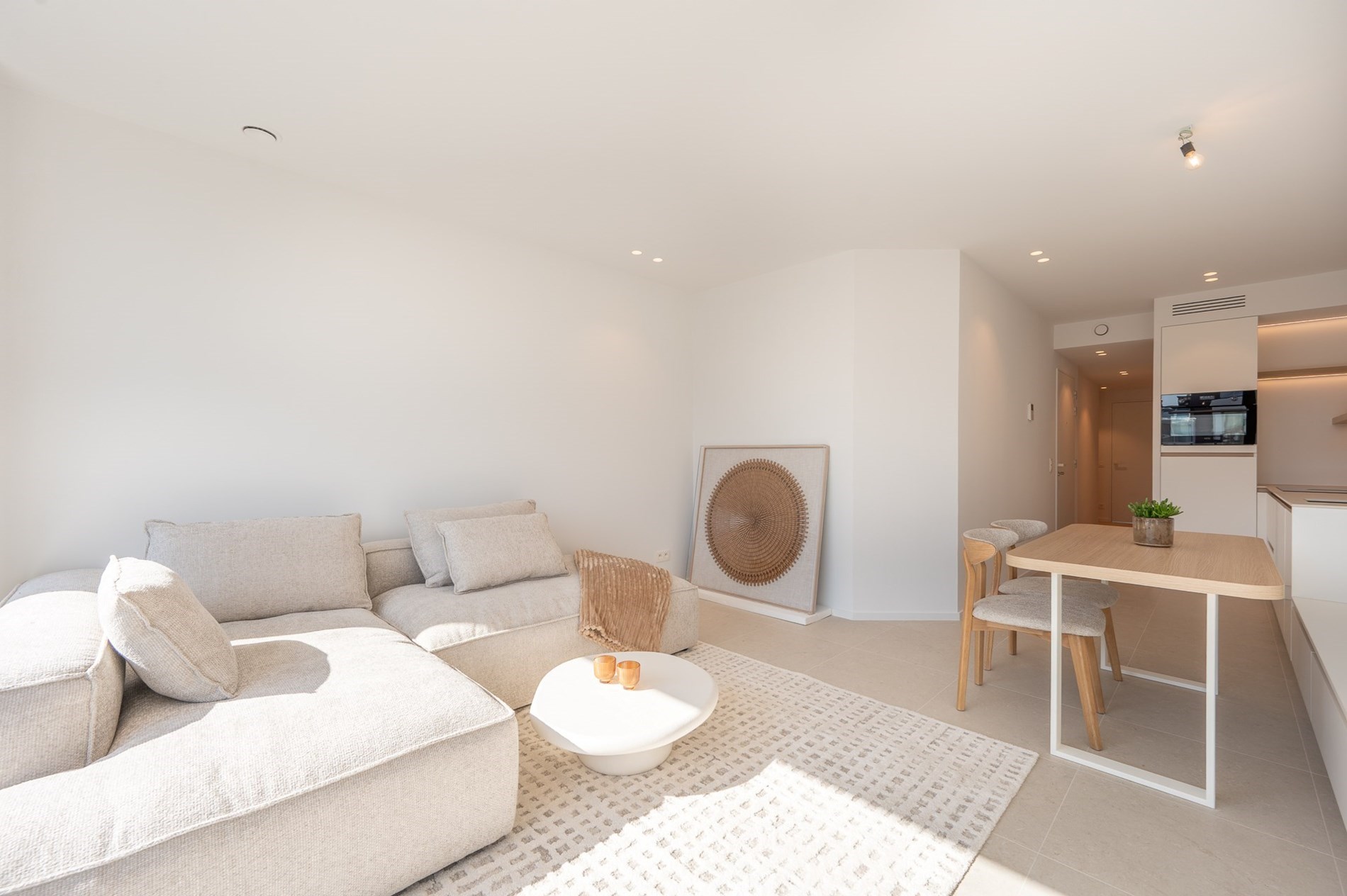 Appartement neuf enti&#232;rement fini avec des vues agr&#233;ables situ&#233; au centre de Knokke. 