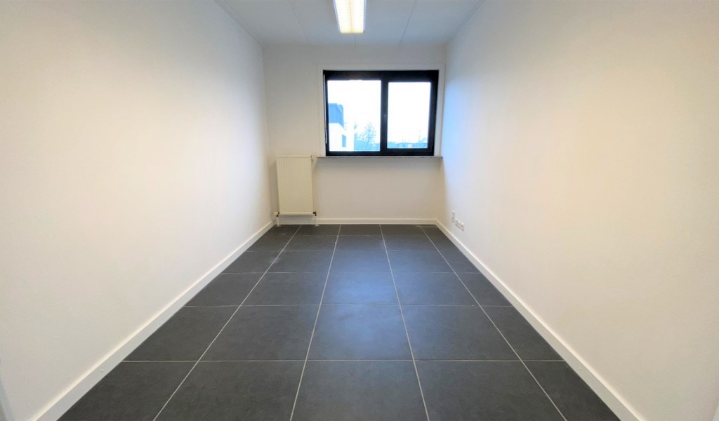 Gerenoveerde kantoren te huur in Sint-Niklaas
