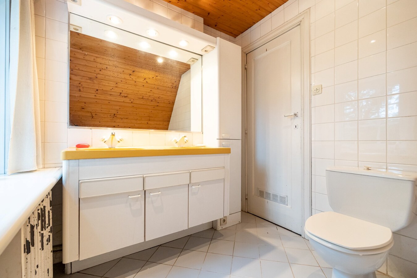 Karaktervolle villa op een perceel van  1.779 m&#178; te Schilde op wandelafstand van het centrum 