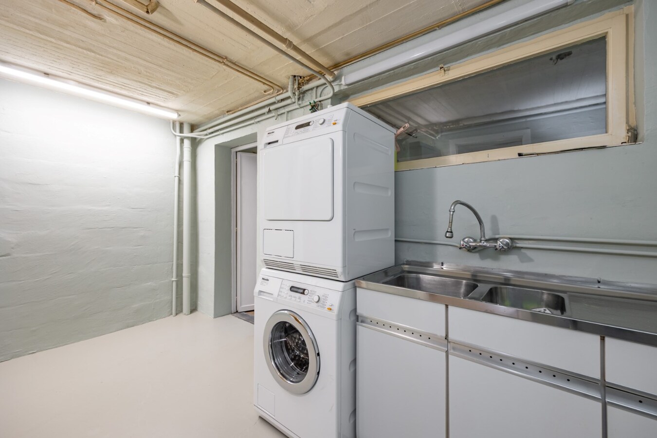 Ruime HOB met 3 slpk en garage te Molenveld Edegem! 