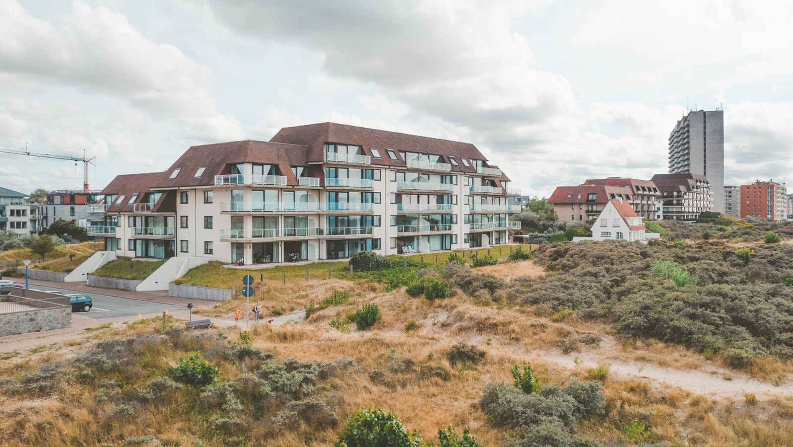 Luxueuze penthouse met drie slaapkamers en frontaal zeezicht in Res. Eden Beach 