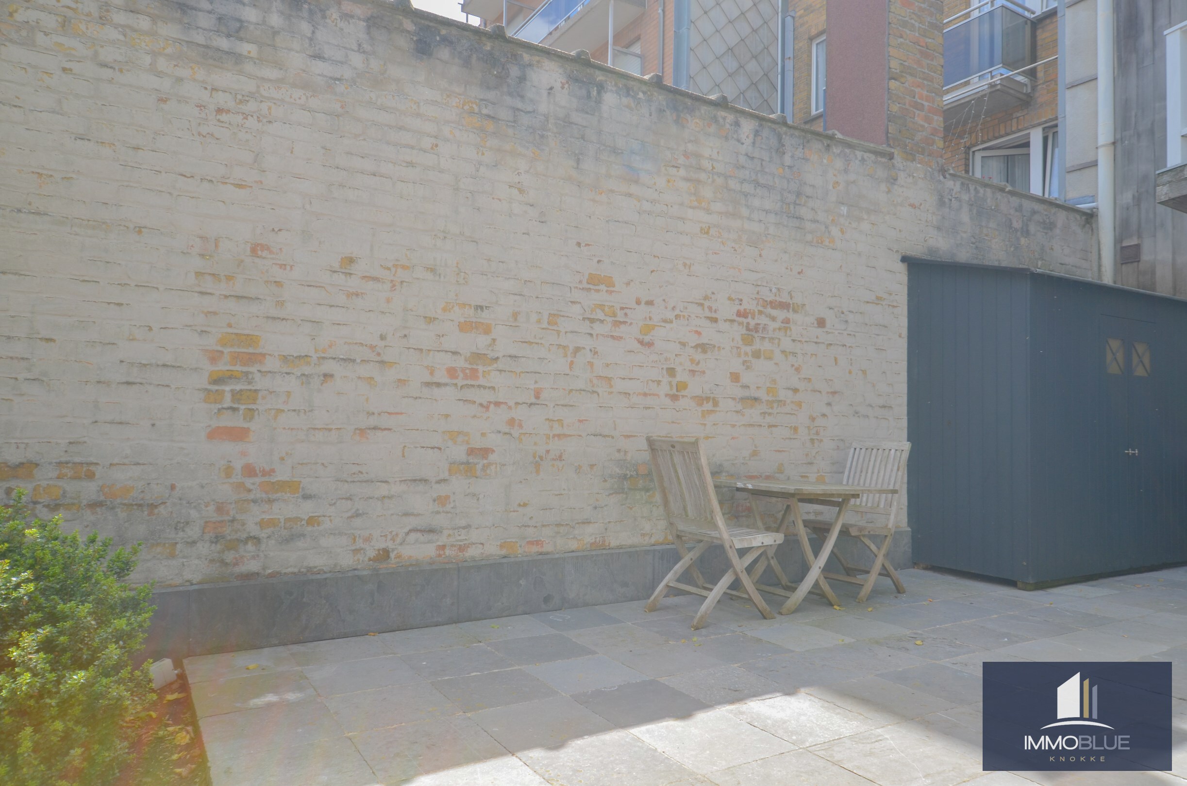 Appartement parfaitement entretenu avec une grande terrasse. 