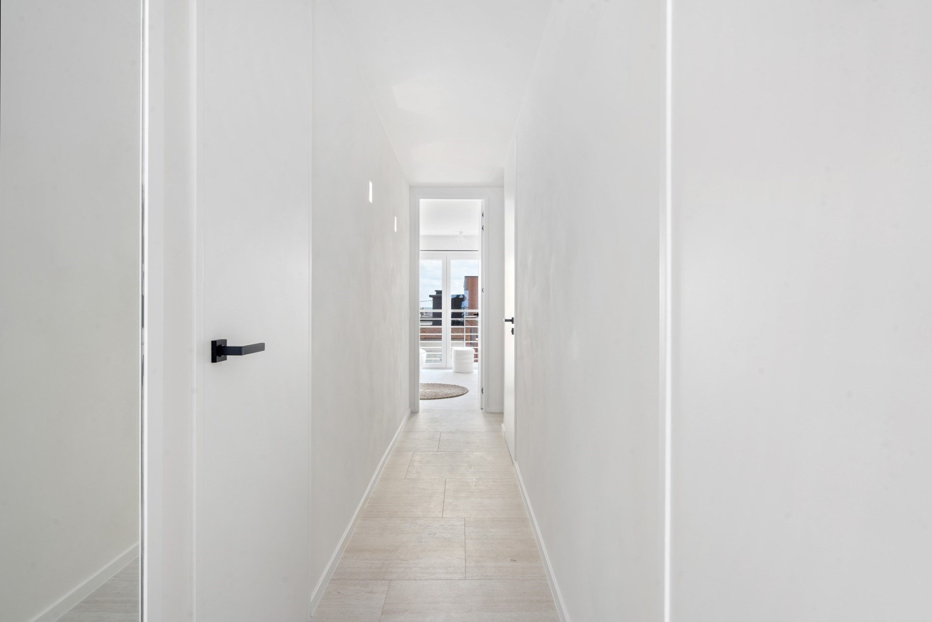 Appartement enti&#232;rement r&#233;nov&#233; b&#233;n&#233;ficiant d&#39;une vue panoramique sur la digue de Duinbergen ! (possibilit&#233; d&#39;achat d&#39;un garage) 