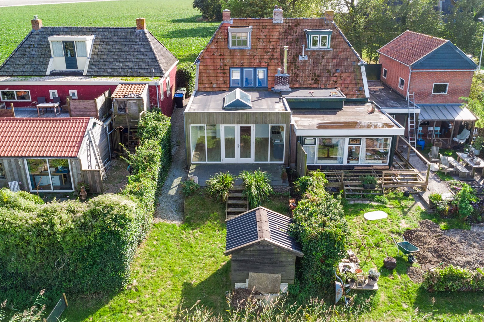 Landelijk wonen in een moderne, instapklare woning met uitzicht op de Friese Waddenzeedijk 