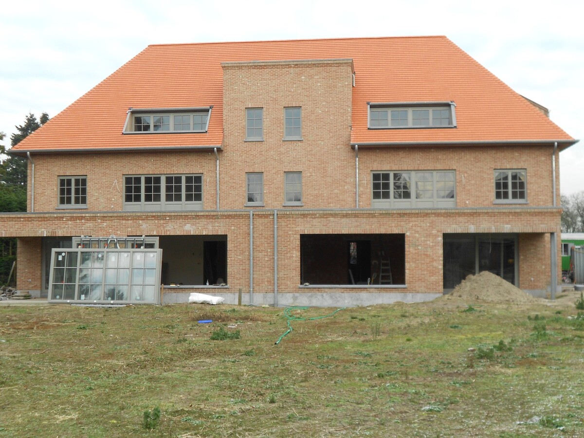 Nieuwbouw riant Villa-appartement op glv in Waarschoot 