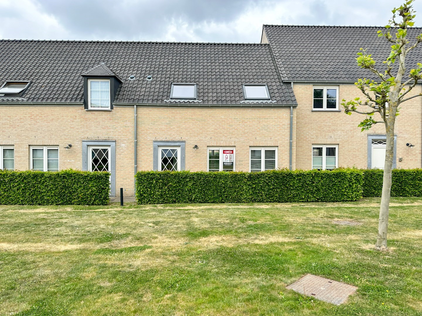 Instapklare woning met 3 slpk, tuin, autostaanplaats, rustige gelegen te Lichtervelde 