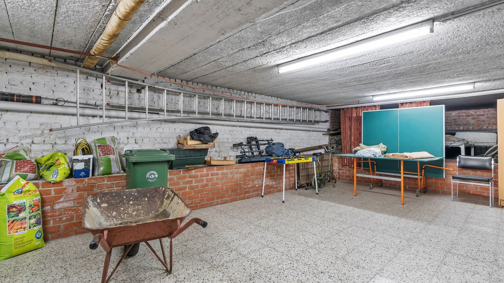 AARSCHOT ruime woning met tuin, terras, garage en 3 slk 