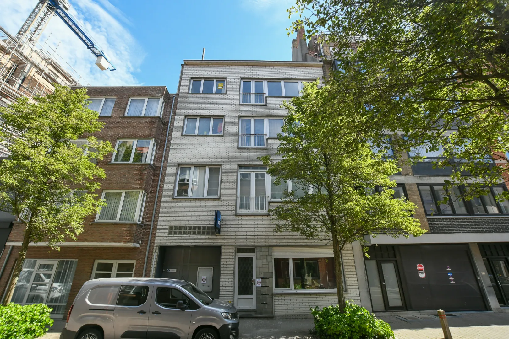 Opbrengsteigendom bestaande uit 4 vergunde appartementen in centrum Oostende