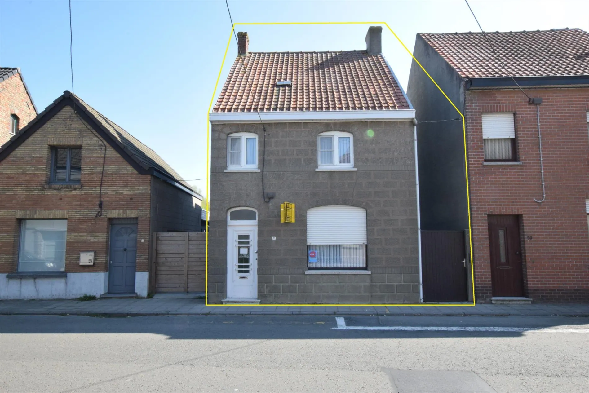 Te renoveren open bebouwing op 532 m² te Eernegem. Verlaagde Registratie!!