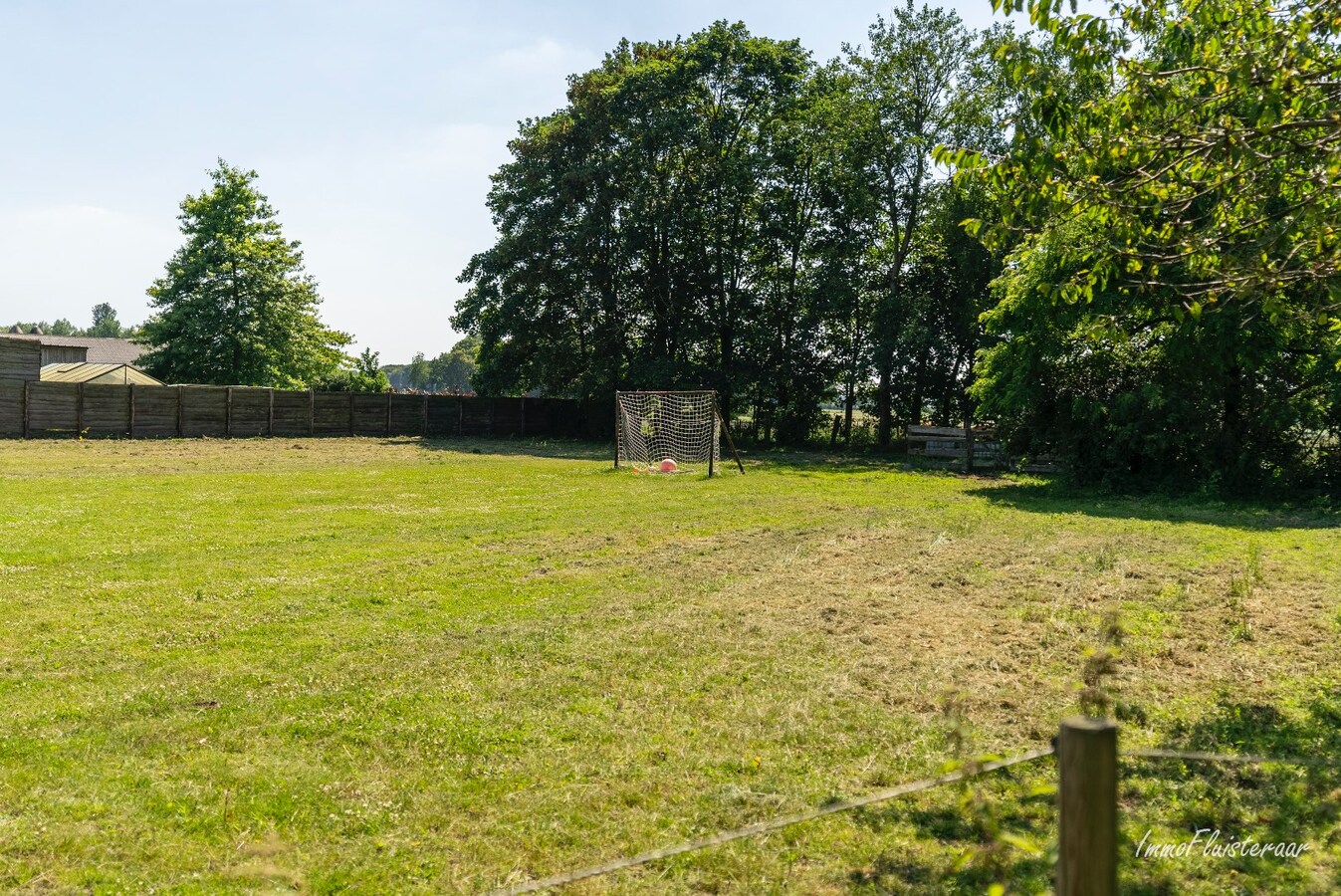 Prachtige hoeve met weilanden en stallen op ca. 2,1 ha te Kaulille (Bocholt) 