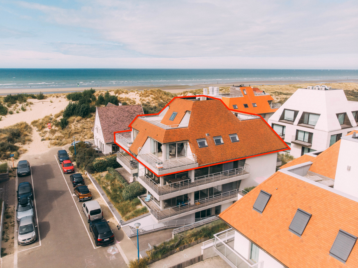 Exclusieve duplex-penthouse op toplocatie met zee- en duinenzicht 