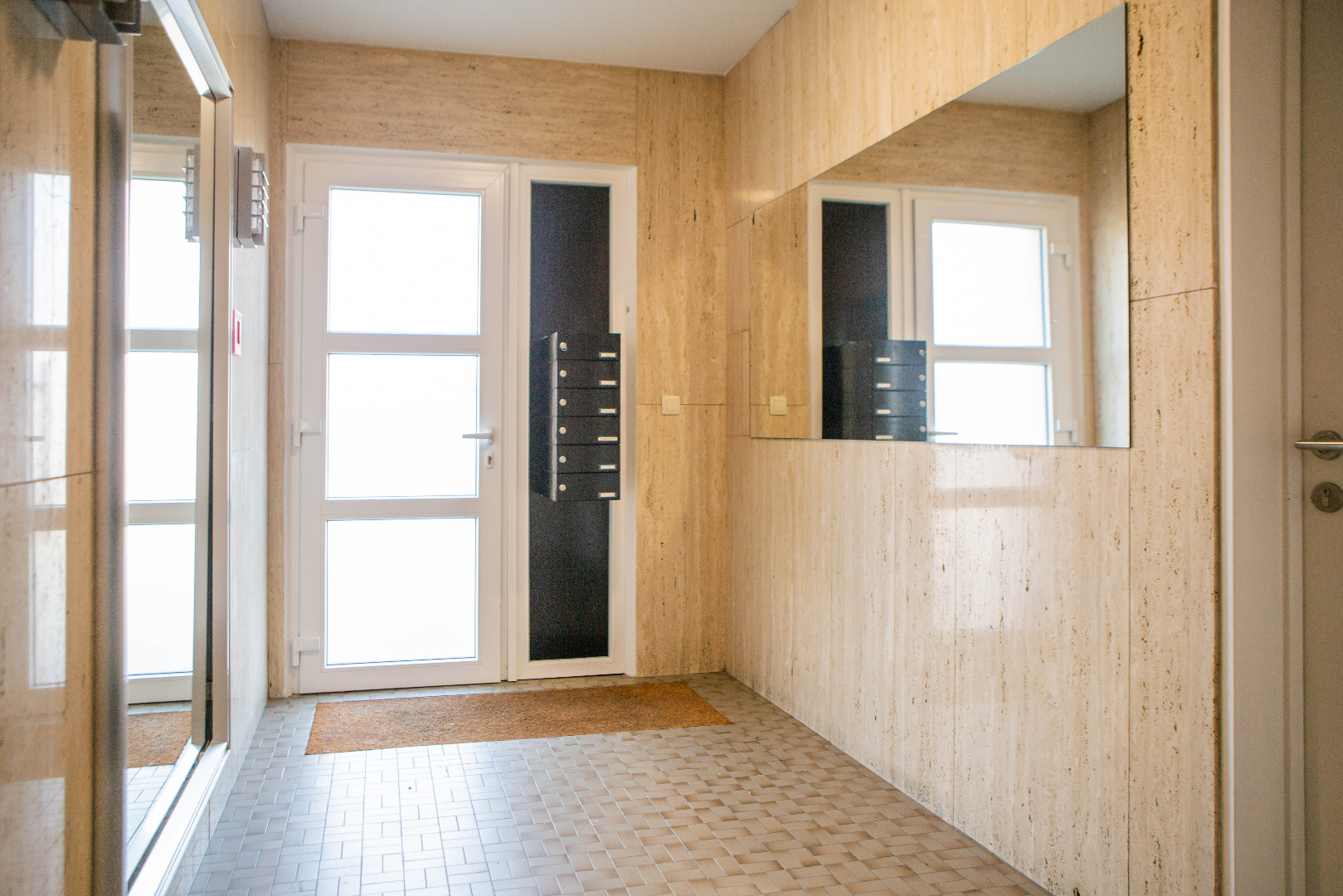 Gerenoveerd tweeslaapkamer appartement in centrum van Mechelen 