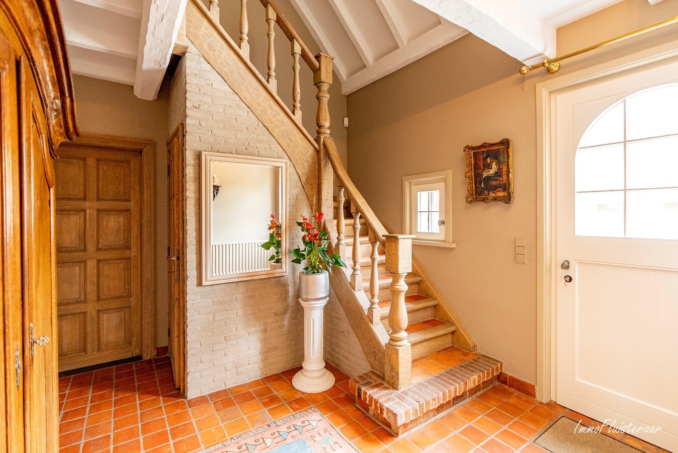 Exclusive country house with stables, swimming pool, and tennis court on an estate of approximately 9 hectares in Retie. 