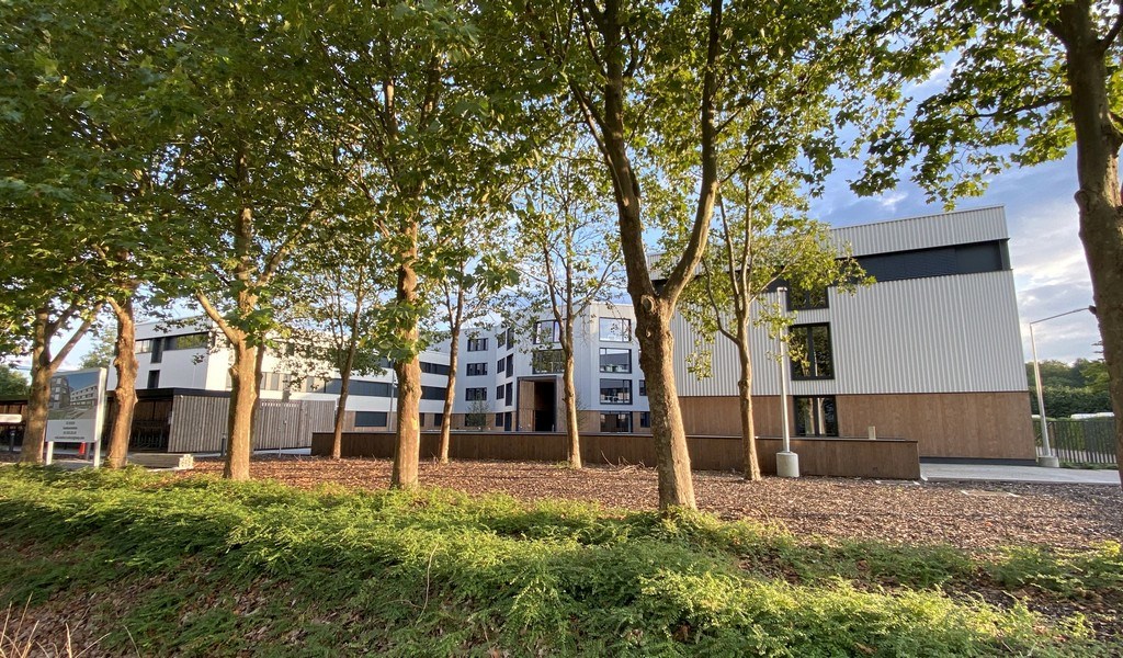 Volledig vernieuwde kantoren te huur in Zwijnaarde