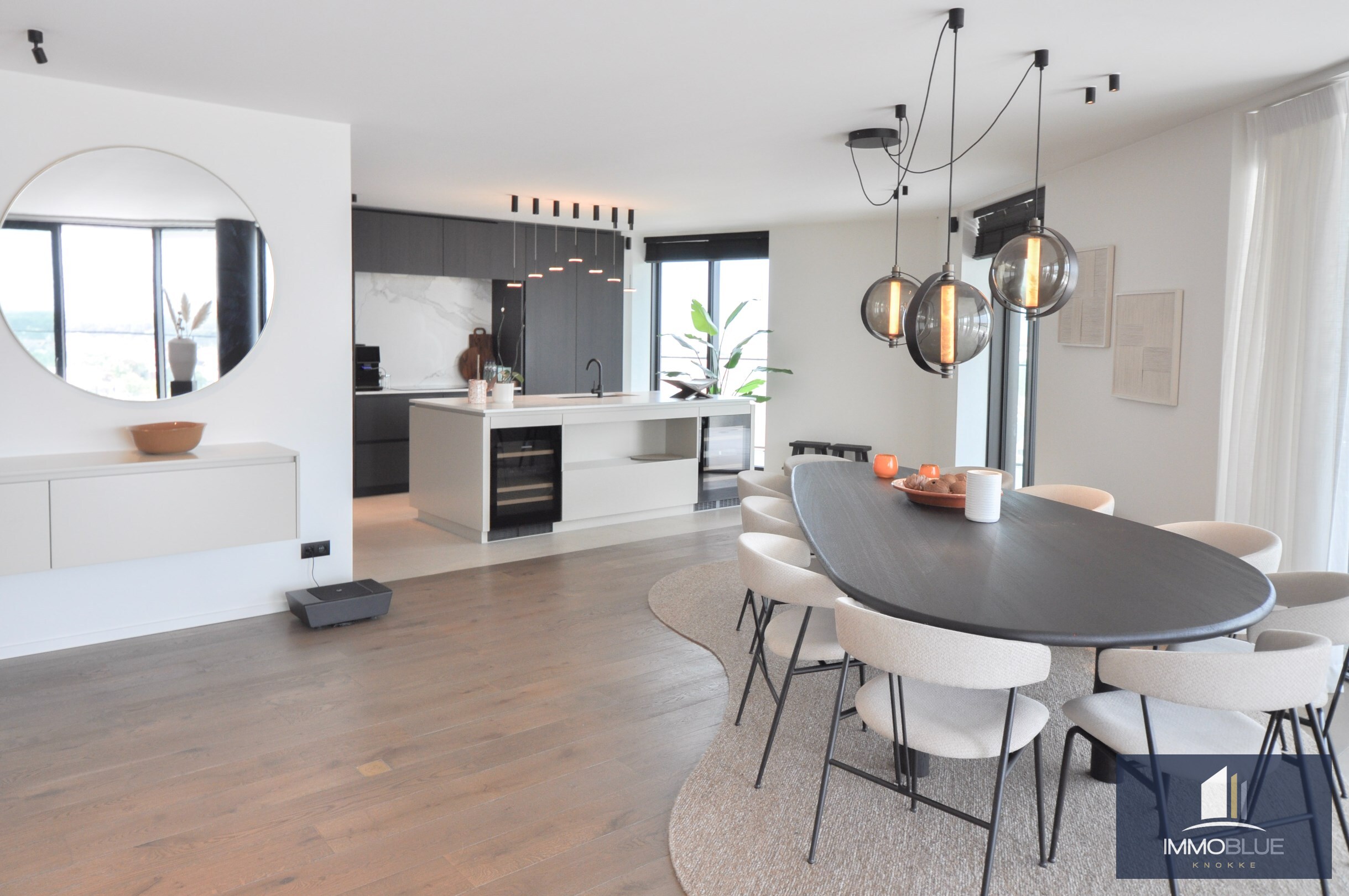 Appartement exclusif avec grandes terrasses et vue panoramique exceptionnelle. 