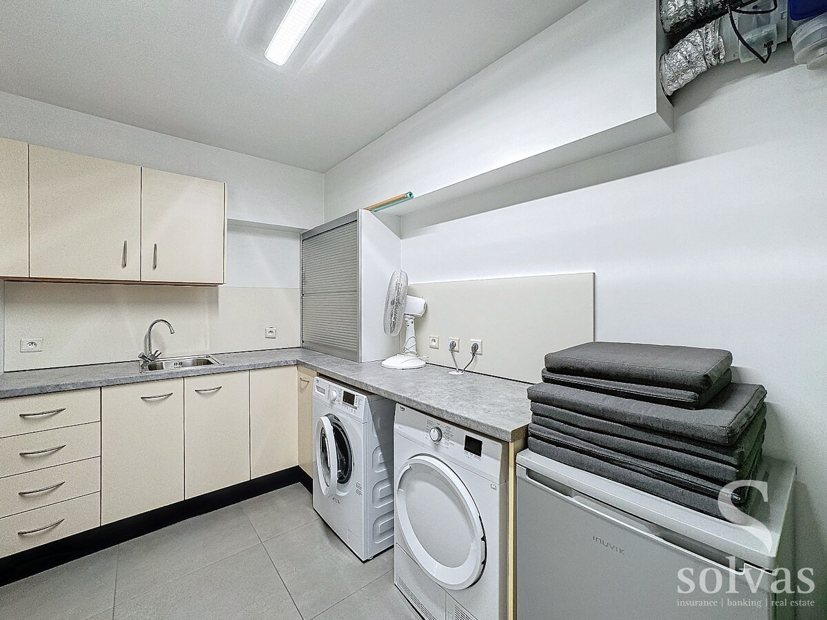 Gelijkvloers appartement met 3 slaapkamers 