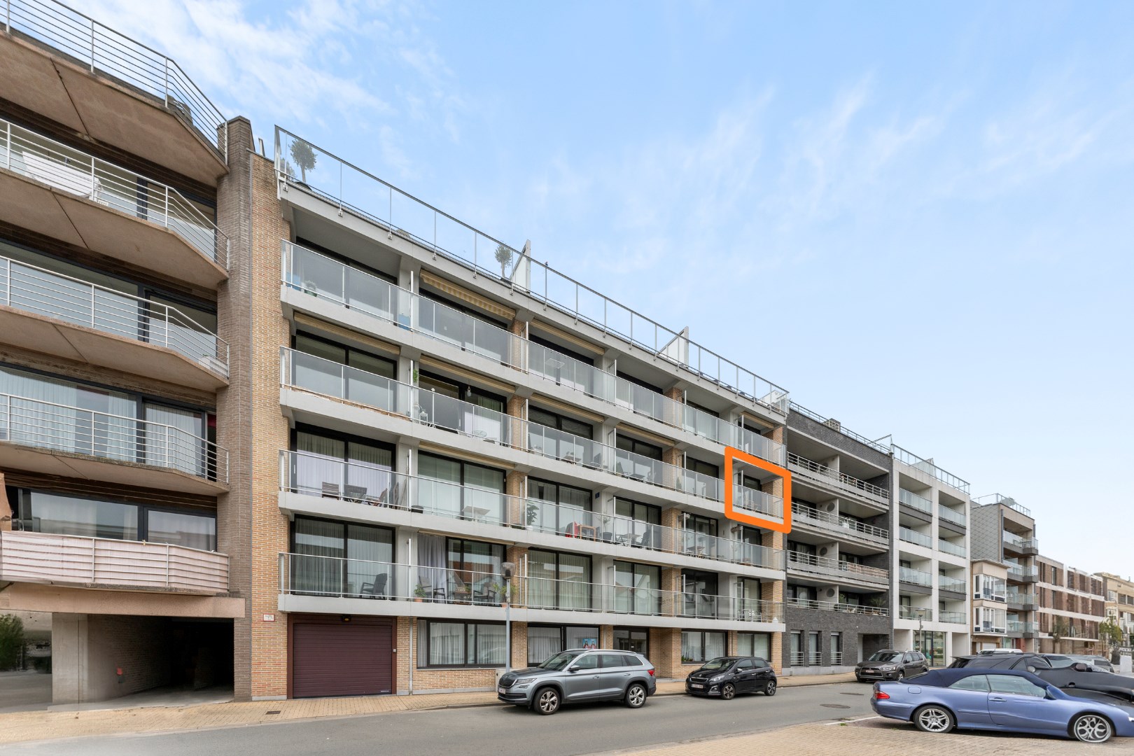 volledig vernieuwd appartement met 2 slaapkamers 