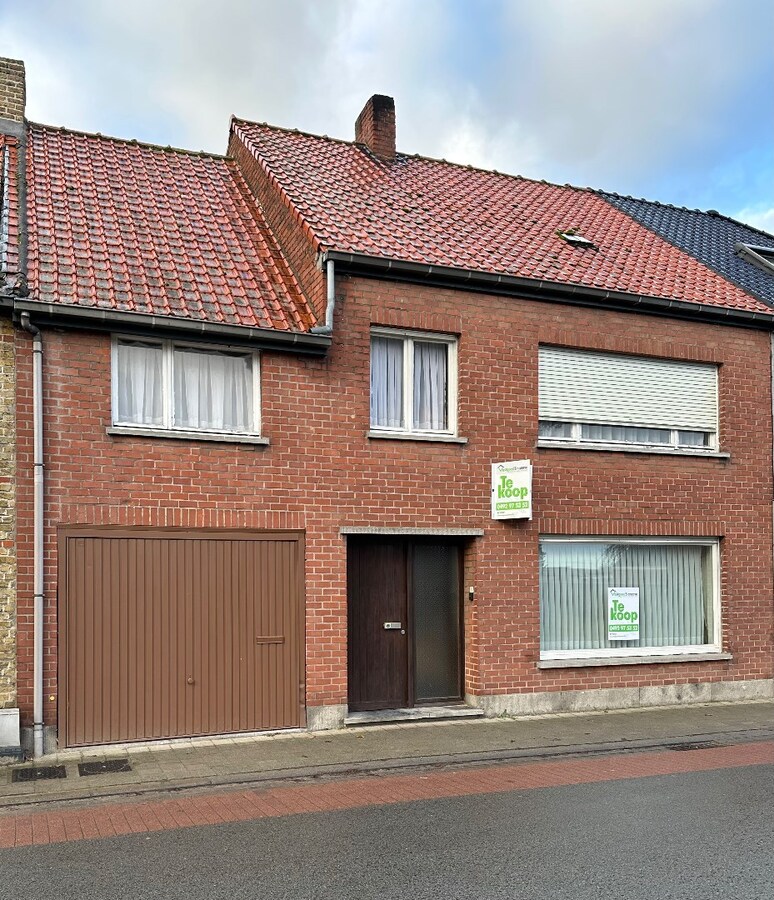 Woning met 4 slaapkamers en garage te Koekelare 