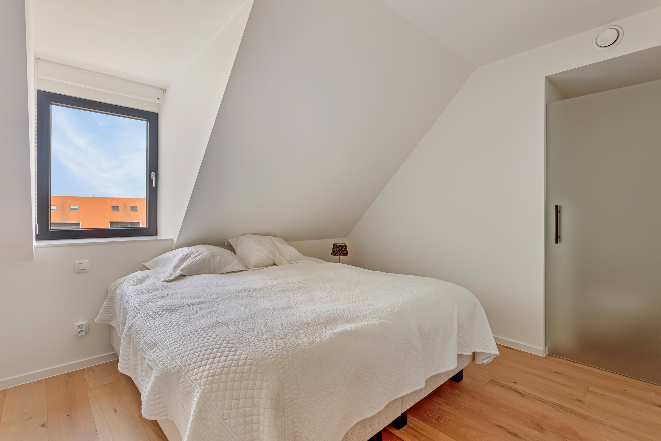 Magnifique appartement neuf avec 2 belles terrasses ensoleill&#233;es et une vue d&#233;gag&#233;e situ&#233; &#224; Duinenwater. 