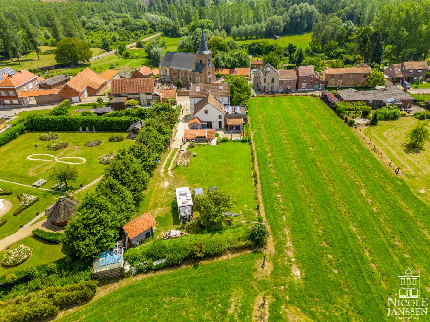 Gelegen op een aangename en rustige locatie