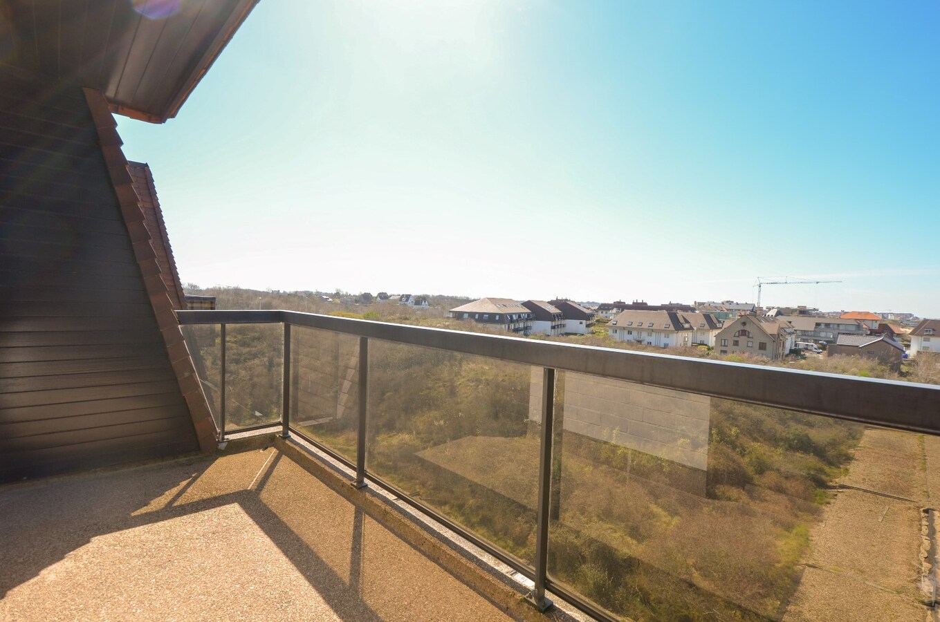 Prachtig gerenoveerde  penthouse met lateraal zeezicht in de Res. Plaza Oostduinkerke 