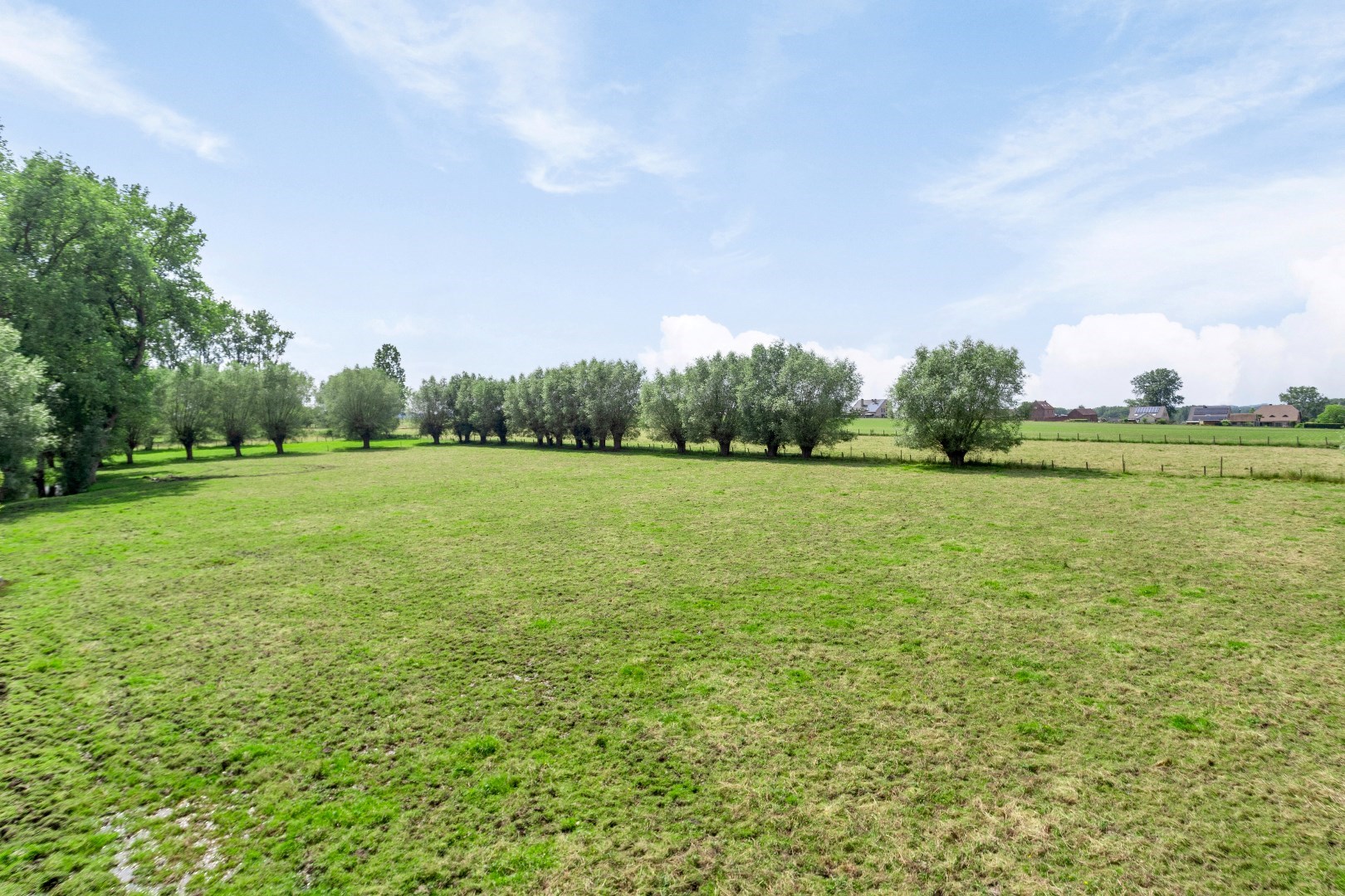 Zuidwest gerichte bouwgrond (6a35) te koop in Zandbergen 