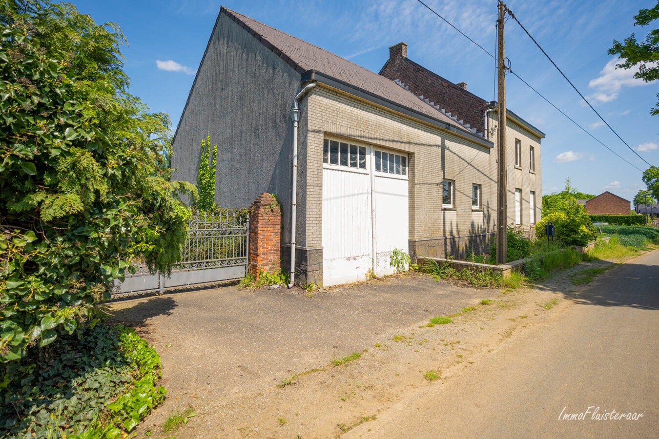 Maison calme et situ&#233;e &#224; la campagne avec d&#233;pendances sur environ 1,28 ha &#224; Bekkevoort (Brabant flamand). 