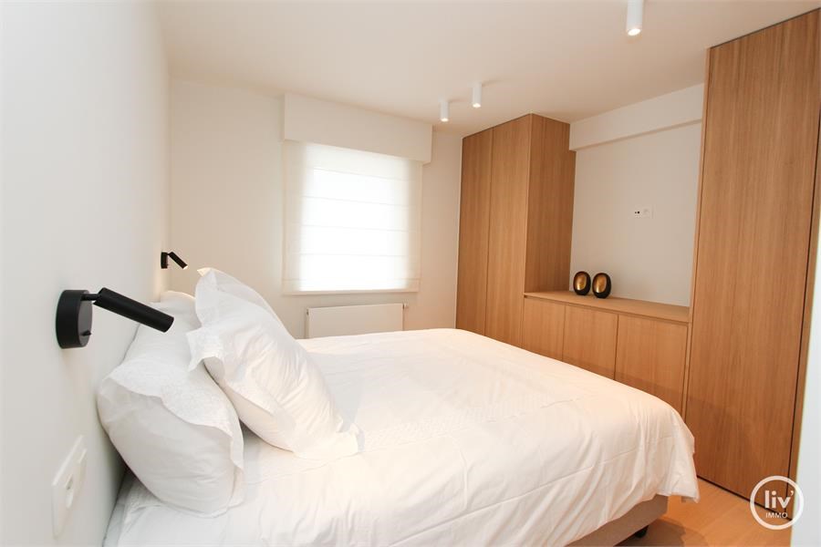 Top gerenoveerd appartement nabij de Lippenslaan en Zeedijk gelegen. Gevelbreedte van 7m! 