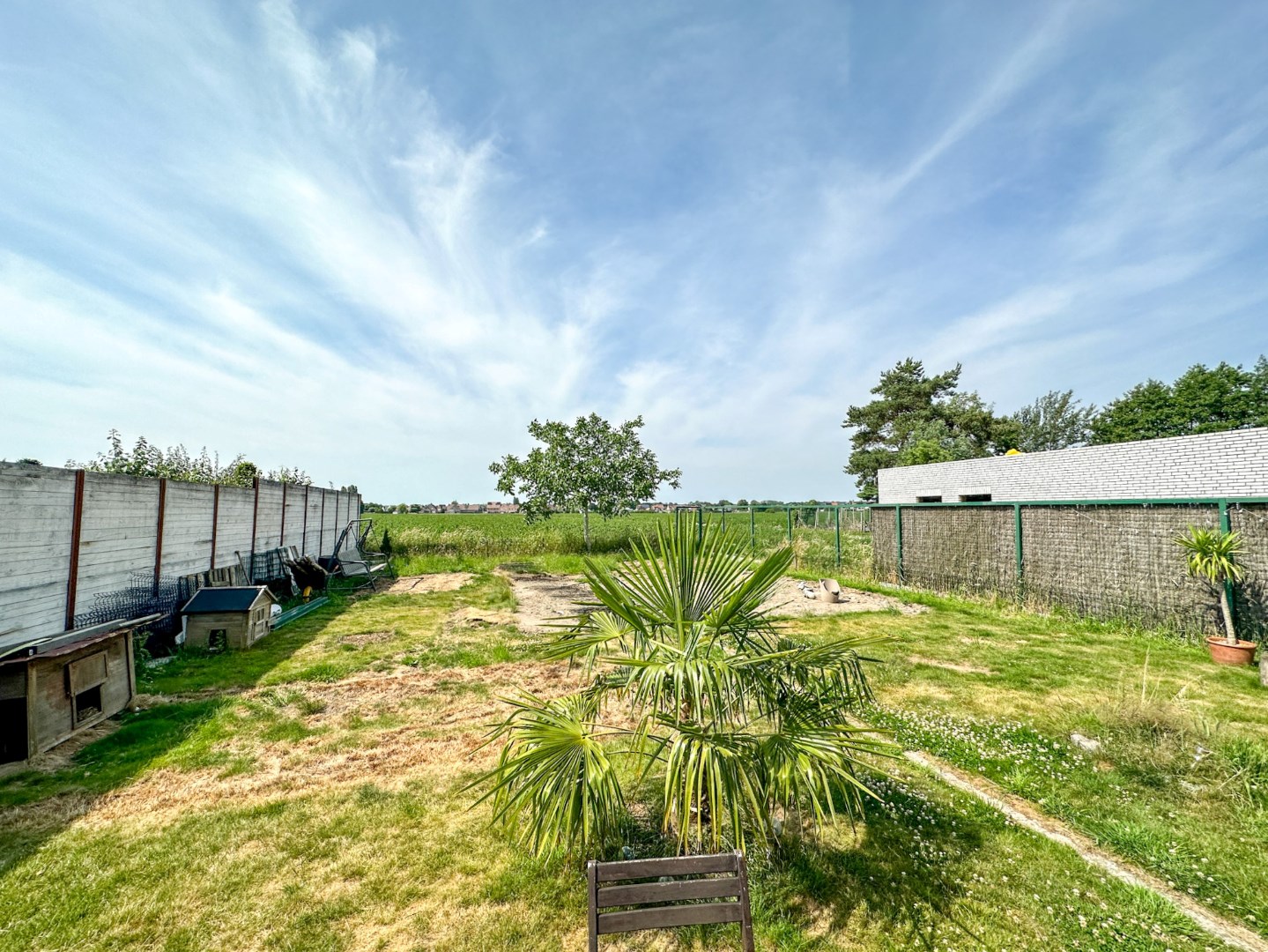 Woning met landelijk zicht, 3/4 slpk, garage, diepe tuin, potentieel! 
