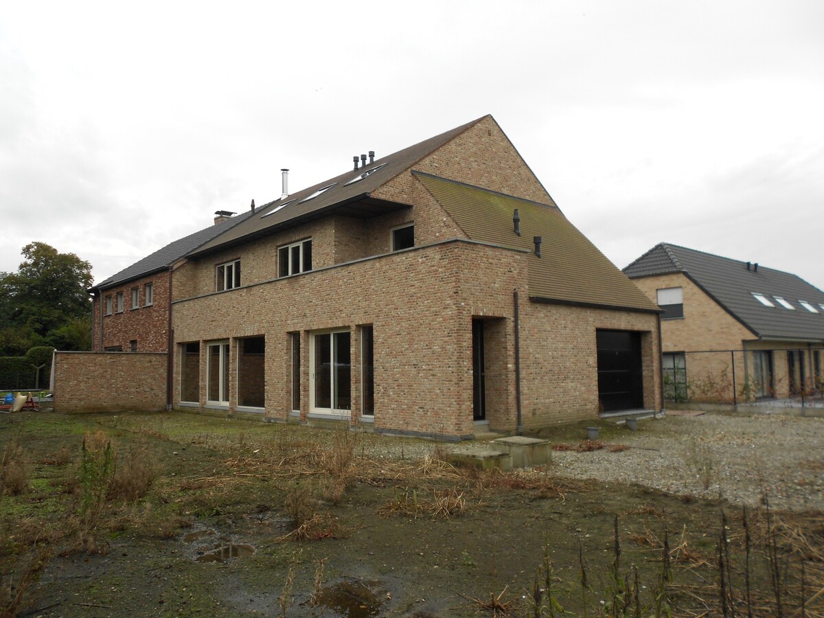 Prachtige casco nieuwbouw woning 