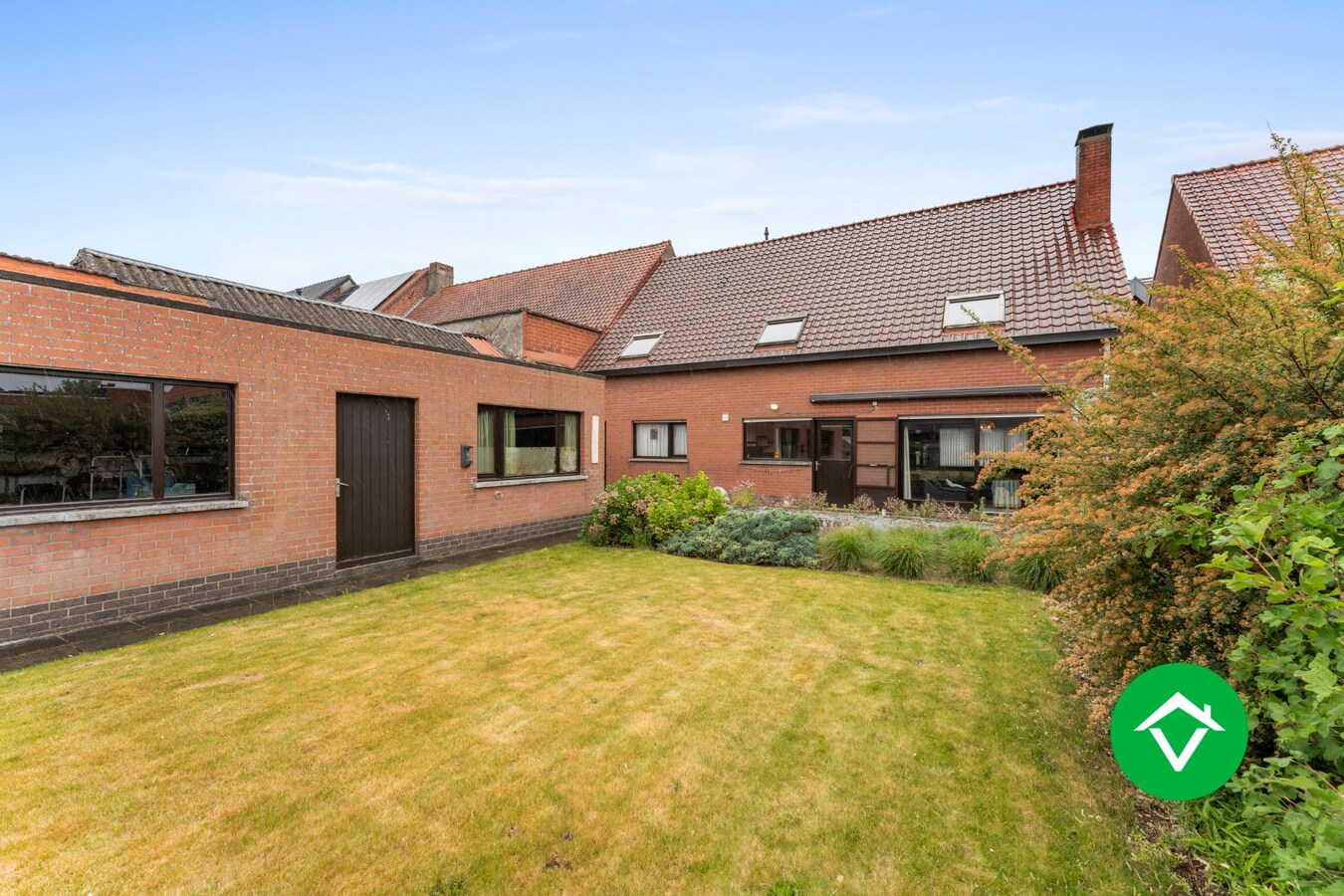 Instapklare woning met 3 slaapkamers en garage te Hooglede 