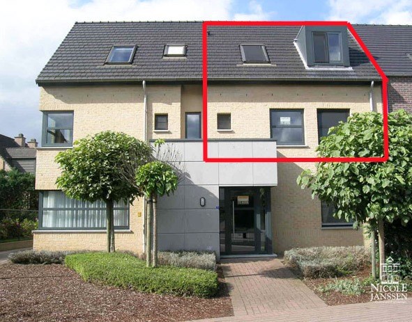 Mooi instapklaar duplex-appartement op wandelafstand van het centrum 