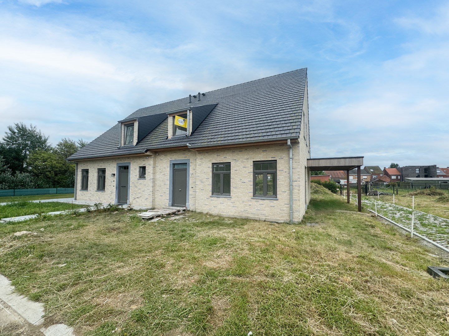 Prachtige halfopen nieuwbouwwoning met 3 slaapkamers in Houthulst 